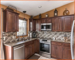 govianu-modern-kitchen-designs-135